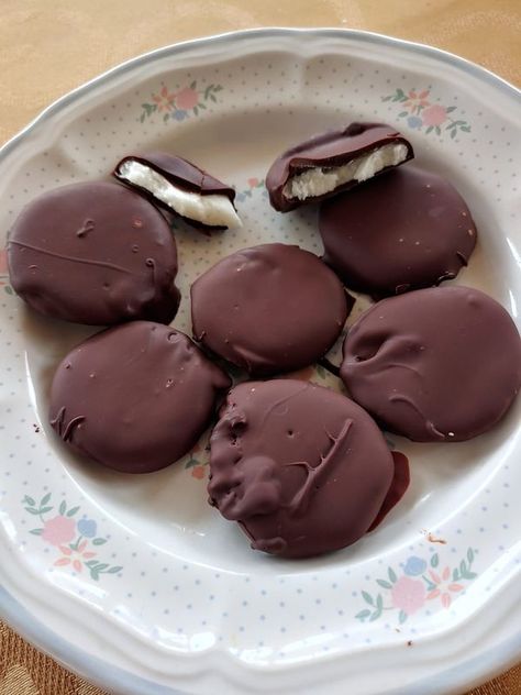 Bake with Love Holiday Treats Recipes Exchange | Today I made a batch of York peppermint patties | Facebook Cherry Blossom Cookies Recipe, Soft Buns Recipe, York Peppermint Patties, Peppermint Patty Recipe, Holiday Treats Recipes, York Peppermint Patty, Peppermint Cream, Peppermint Patty, Easy Christmas Treats