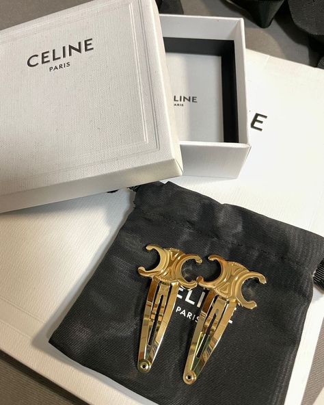 Celine Hair Clip, Chanel Aesthetic, Couture Hairstyles, Luxury Hair Accessories, Cute School Supplies, Jewelry Accessories Ideas, Classy Jewelry, Dream Clothes, Teen Fashion Outfits