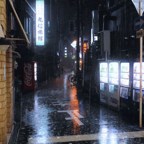 Japanese Vibes, Rain Gif, Aesthetic Japanese, Rainy City, Tokyo Night, Arte 8 Bits, 8bit Art, Japan Aesthetic, Rainy Night