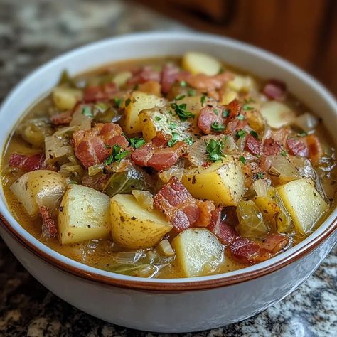 Irish Bacon, Cabbage, and Potato Soup – PHUIIS BLOG Cabbage And Potato Soup, Bacon Cabbage, Cabbage Potato Soup, Irish Bacon, Easy Cabbage Soup, Chicken Potato Soup, Pizza Grilled Cheese, Stuffed Pepper Casserole, Cabbage And Potatoes