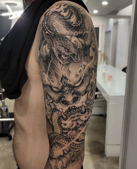 Jr Tattoo, Foo Dog Tattoo Design, Japanese Leg Tattoo, Underarm Tattoo, Japanese Snake Tattoo, Japanese Tattoos For Men, Foo Dog Tattoo, Half Sleeve Tattoos Forearm, Lion Tattoo Sleeves