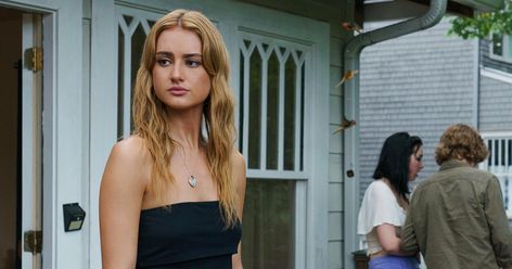 Tell Me Lies Lucy Hair, Lucy Tell Me Lies Hair, Lucy Tell Me Lies Outfits, Lucy Tell Me Lies, Tell Me Lies Lucy, Tell Me Lies Hulu, Meaghan Oppenheimer, Lucy Outfits, Grace Van Patten