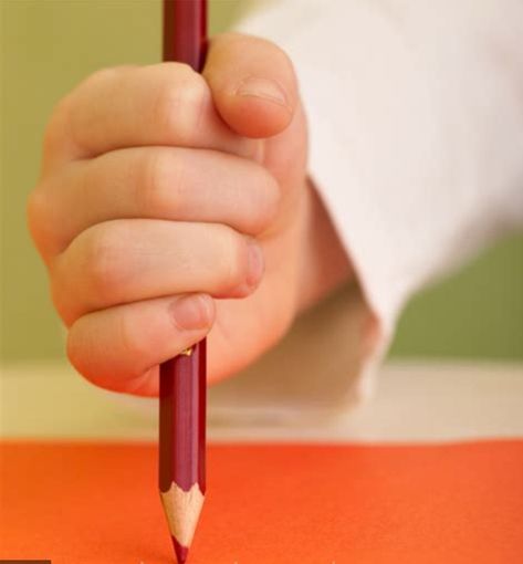 Holding A Pencil, Pencil Grasp, Preschool Fine Motor, Preschool Writing, Brown House, Fine Motor Skills Activities, Motor Skills Activities, Skills Activities, Pre Writing