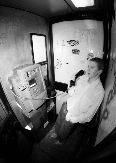 90s Black And White Photography, Fisheye Film Photography, Fisheye Photoshoot Aesthetic, Fisheye Street Photography, Fisheye Photo Aesthetic, Fisheye Lense Photography, 90s Flash Photography, 8mm Photography, 90s Grunge Photography