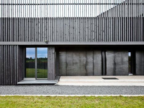 concrete with weathered timber - Open AD Pink Obsession, Exterior Facade, Wood Facade, House Cladding, Wood Architecture, Restaurant Paris, Wood Cladding, Cap Ferret, Timber Cladding