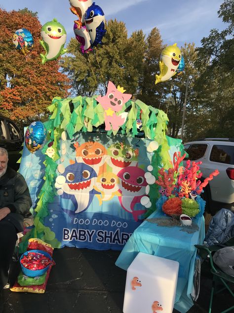 Baby shark trunk or treat. Pool noodles, plastic tablecloth. Trunk or treat ideas. Themes Baby Shark Trunk Or Treat Ideas, Baby Shark Trunk Or Treat, Shark Trunk Or Treat, Halloween Booth, Trunker Treat Ideas, Halloween Car Decorations, Trunk Ideas, Trunk Or Treat Ideas, Shark Themed Birthday Party