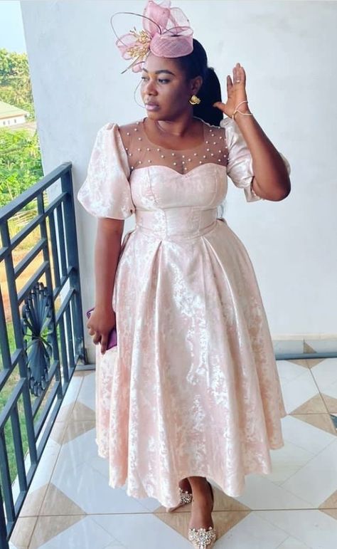 Classy Gown Styles, Brocade Gown Styles, Gown Styles For Ladies, Brocade Gown, African Attire Dresses, Ankara Designs, Best African Dresses, Short African Dresses, Lace Gown Styles