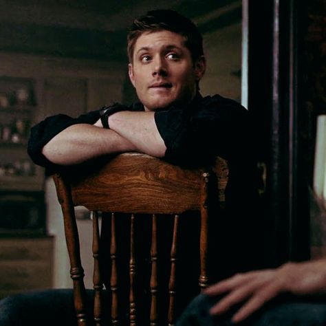 charecter:dean winchester movie:supernatural Dean Winchester Later Seasons, Winchester Movie, Dean Winchester Pfp, Chuck Supernatural, Dean Winchester Season 1, Supernatural Demon Dean, Demon Dean Winchester, Dean Winchester Hot, Dean Winchester Imagines