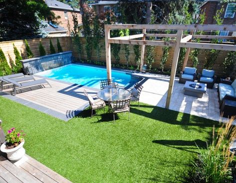 swimming-pool-small-yard-2 Small Inground Pool, Backyard Pool Design, Inground Pool Designs, Pool And Patio, Pools For Small Yards, Backyard Ideas For Small Yards, Patio Grande, Small Swimming Pools, Small Pool Design