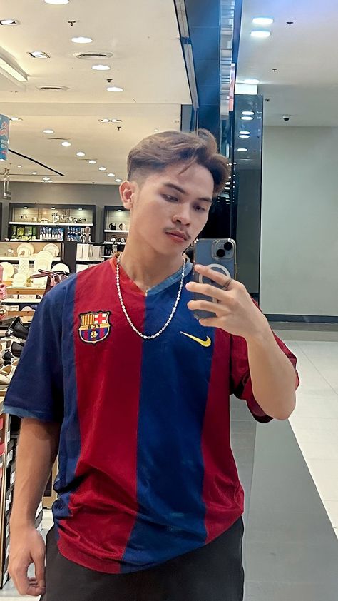 jersey barcelona spain shirt men boy teen iphone hair fashion Jersey Outfits Men, Spain Shirt, Jersey Barcelona, Jersey Outfits, Barcelona 2016, Barcelona Jersey, Barcelona Shirt, Boy Teen, Barcelona Jerseys