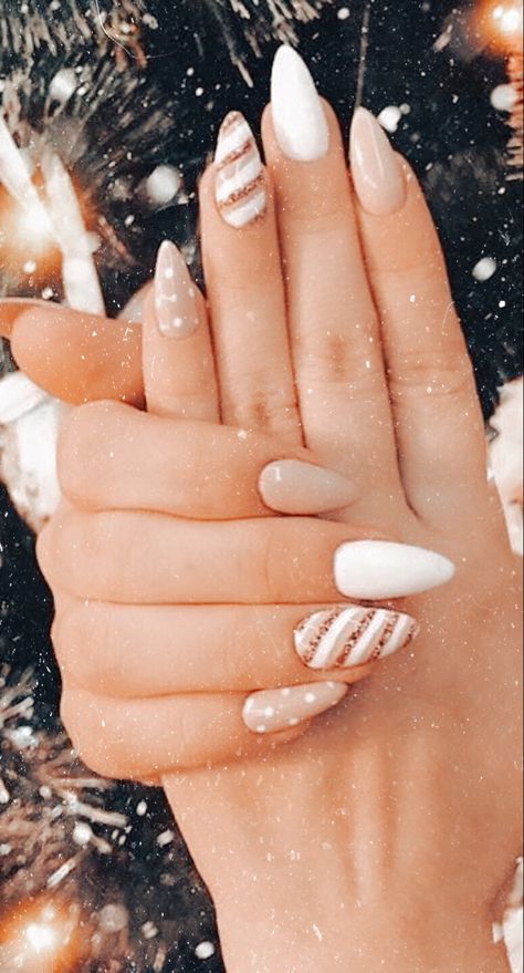 Acrylic Almond Christmas Nails, Simple Christmas Nails Winter Almond, White And Nude Christmas Nails, Neutral Christmas Nails Almond, White Winter Nails Almond, Winter Nail Designs Almond Shape, Holiday Nails Winter Christmas Almond, Christmas Nails Gel Almond, Christmas Nails Dip Almond