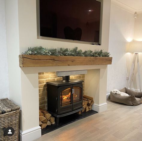 Wood Burner Fireplace, Wood Burning Stoves Living Room, Log Burner Living Room, Log Burner Fireplace, Feature Wall Living Room, New House Living Room, Wood Stove Fireplace, Classy Living Room, Interior Home Decor