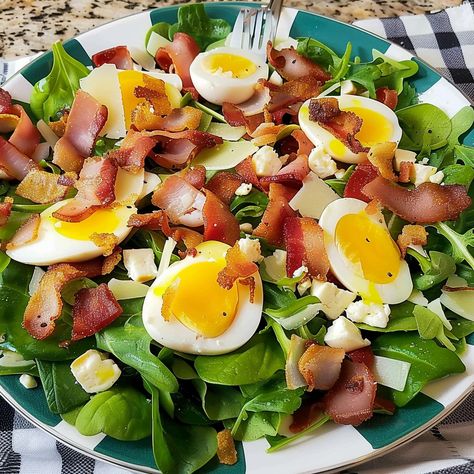 How to Make Simple Spinach Salad with Warm Bacon Dressing Spinach Salad With Warm Bacon Dressing, Warm Spinach Salad, Spinach Salad Dressing, Warm Bacon Dressing, Simple Spinach Salad, Baked Potato Slices, Bacon Dressing, Bacon Egg And Cheese, Large Salad Bowl