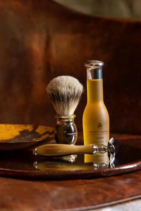 Men's Badger Shaving Brush, Preshave Oil and Razor. Truefitt And Hill, Gold Photoshoot, Pre Shave Oil, Shaving Products, Shaving Machine, Shaving Oil, Shaving Brushes, Smooth Shave, After Shave Balm