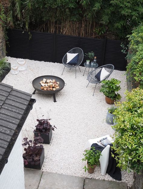 Scandi Garden, Outdoor Living Space Design, Black Fence, Gravel Patio, Gravel Garden, London Garden, Garden Makeover, Contemporary Garden, Modern Patio