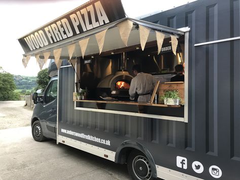 Pizza Trailer Ideas, Pizza Truck Ideas, Food Trucks Ideas, Pizza Cart, Grilled Cheese Truck, Pizza Trailer, Kombi Food Truck, Food Truck Business Plan, Foodtrucks Ideas