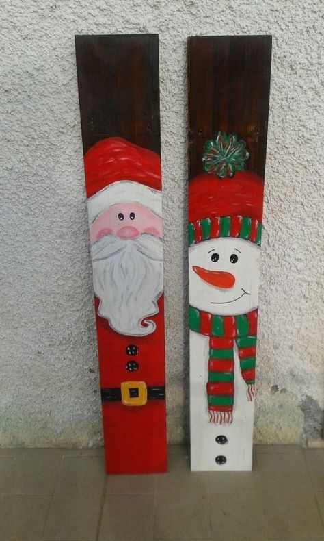 Diy Wooden Santa Wood Crafts, Diy Wood Santa, Santa Porch Sign, Painted Santas On Wood, Painted Christmas Signs, Diy Santa Claus, Diy Christmas Snowman, Diy Schneemann, Wooden Christmas Decorations