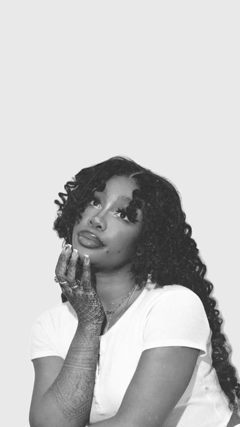 Sza Singer, Pretty Babe, Spotify Playlists, Iphone Wallpaper Photos, Celebrity Wallpapers, Pretty Skin, Black Culture, Room Posters, Itty Bitty