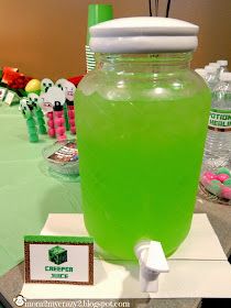 Minecraft Party Ideas, Minecraft Party Food, Diy Minecraft Birthday Party, Minecraft Food, Mad Tea Parties, Party Drinks Alcohol, Diy Minecraft, Birthday Drinks, Woodworking Shop Layout