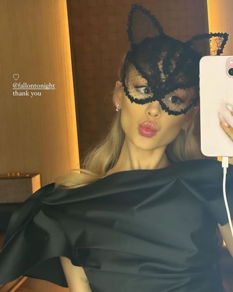 ⋆𐙚₊˚⊹♡ pictures of ariana for the jimmy fallon show ! shared on her story Ariana Grande Selfie, Ariana Grande Today, Miss Girl, Ariana Grande Fans, Ariana Grande Pictures, Ariana G, Cat Valentine, Eternal Sunshine, Dangerous Woman