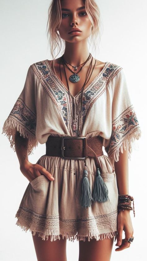 Hippie Boho Outfits, Mode Country, Short Hair Styles Black, Hair Styles Black Women, Short Hair Styles 2022, Hair Styles 2022, Hair Styles Black, Boho Dress Short, Estilo Hippy