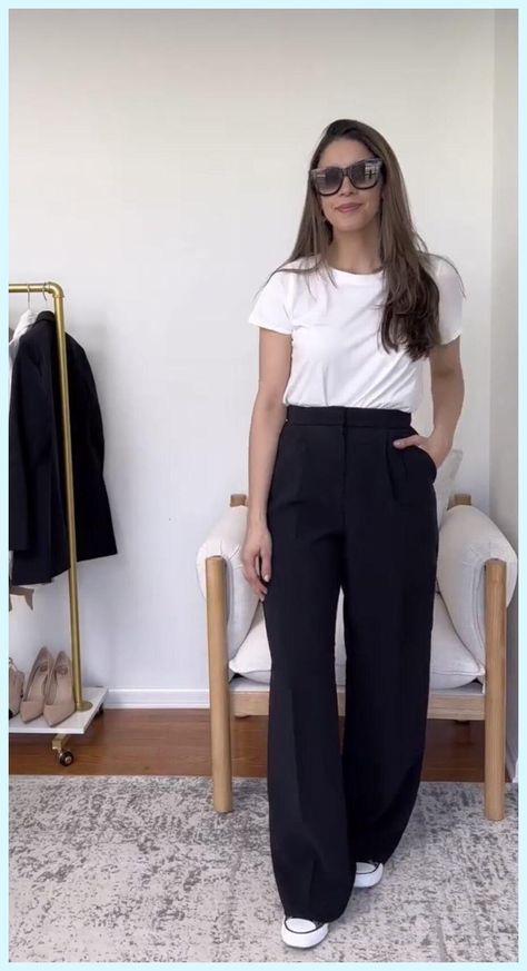 [Ad] 86 Best Official Outfits For Women Pants Casual Advice You Have To See This Summer #officialoutfitsforwomenpantscasual Official Pants Outfit, Black Trousers Outfit Summer, Official Outfits For Women, Abroad Fashion, Official Outfits, Outfit Elegantes, Cute Modest Outfits, Look Formal, Over 60 Fashion