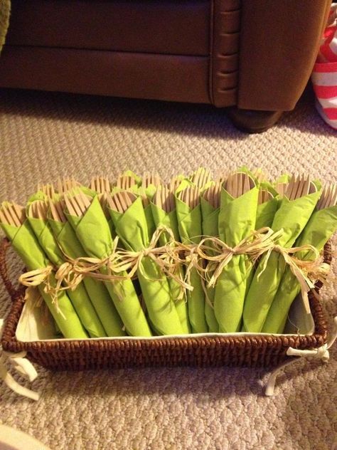 Adorable Utensil Decor with wooden spoons and forks wrapped in raffia Cutlery Wrapped In Napkin Diy, Wrap Utensils In Napkins, Utensil Holder Party, Wedding Buffet Table Decor, Garden Theme Birthday, Wedding Buffet Table, Party Utensils, Buffet Table Decor, Crockery Design