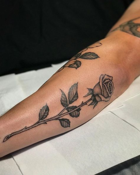 Rose On Forearm Tattoo, Rose Tattoo Black, Inside Of Arm Tattoo, Rose Tattoo Forearm, Rose Tattoo On Arm, Small Chest Tattoos, Rose Tattoo Sleeve, Simple Tattoos For Guys, Rose Tattoos For Men