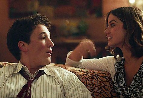 Miles Teller Gif, Bradley Bradshaw, Dog Movies, Miles Teller, Whiplash, Gif, Twist, Feelings, Dogs