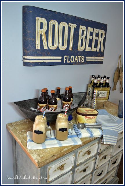 Root Beer Float Station, Root Beer Float Bar, Float Bar, Watermelon Wedding, Beer Float, Work Meals, Spring Tablescapes, Root Beer Float, Drink Station