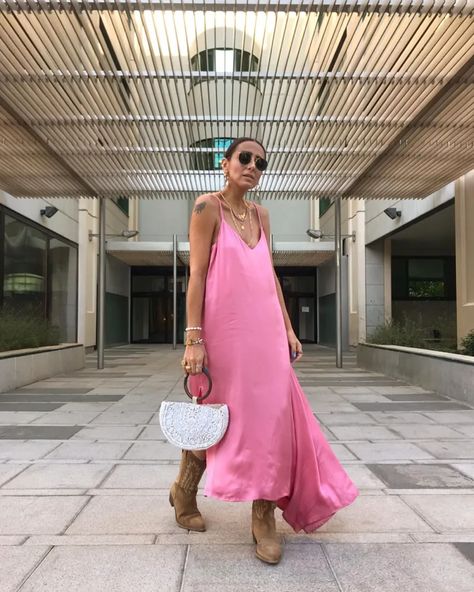 This Is How You Wear A Slip Dress With Cowgirl Boots Long Dress With Cowboy Boots, Long Dress With Boots, Long Dresses With Boots, Dress With Cowgirl Boots, Laura Eguizabal, Dress And Cowboy Boots Outfit, Dress And Cowboy Boots, Silk Dresses Outfit, Cowgirl Boots Outfit