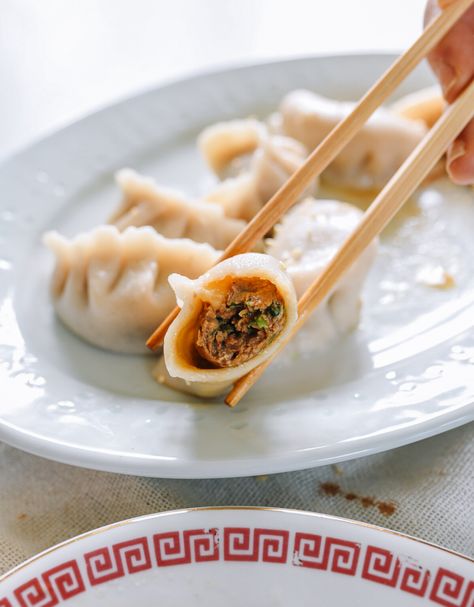 Gluten-free Dumplings - The Woks of Life Gf Dumplings, Dumplings Gluten Free, Gluten Free Dumplings, Gf Meals, Food Planning, Wok Recipes, Gf Food, Weekend Food, Bamboo Steamer