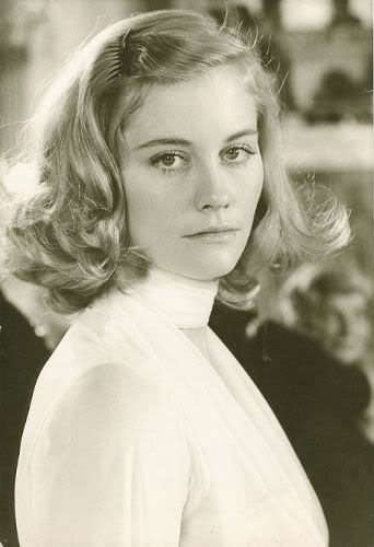 Cybill Shepherd Cybil Shepherd, Red Hair Model, Last Picture Show, Last Love, Cybill Shepherd, Catherine Deneuve, Great Women, Interesting Faces, Classic Beauty