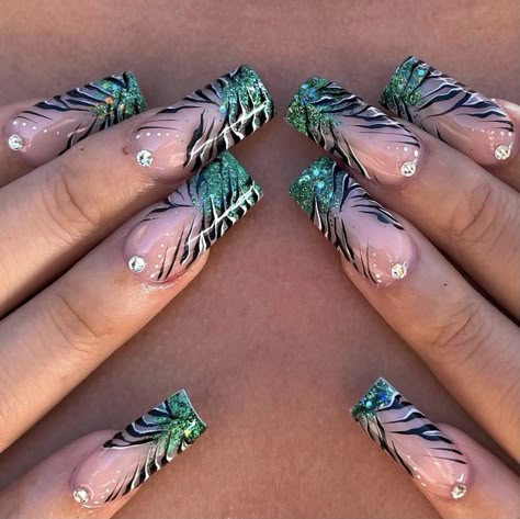 Tiger Nails, Feet Nail Design, Zebra Nails, Retro Nails, Punk Nails, Blue Acrylic Nails, Nails Green, Grunge Nails, Summery Nails