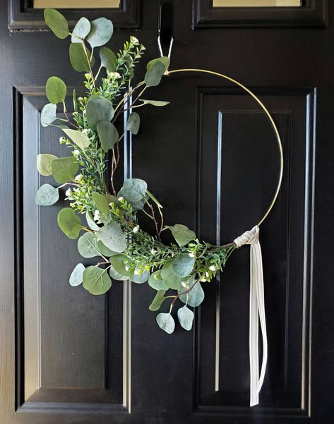 Gold Hoop Wreath, Wreath Minimalist, Minimalist Wreath, Personalized Wreaths, Fun Wreath, Modern Wreath, Silver Dollar Eucalyptus, Modern Fall, Eucalyptus Wreath