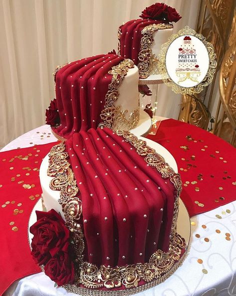 Mehndi Cake, Anniversary Cake Designs, Indian Cake, Fancy Wedding Cakes, Big Wedding Cakes, Creative Cake Decorating, Wedding Cake Table, Indian Wedding Cakes, Beautiful Birthday Cakes