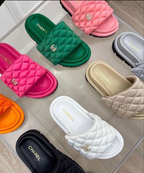 Chanel Footwear, Sandals Chanel, Chanel Slides, Aesthetic Luxury, Fashion Slides, Shoes Heels Classy, Fab Shoes, Luxury Footwear, Chanel Sandals