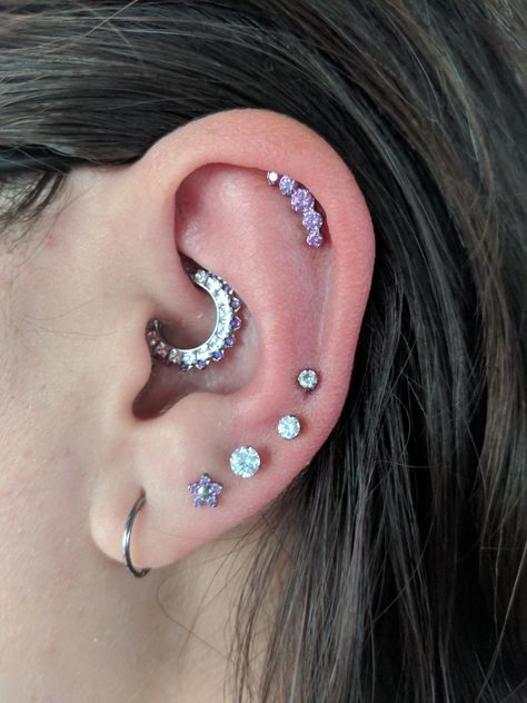 cute purple piercings #purple #piercing #earring Purple Ear Piercings, Purple Piercings, Piercings Cute, Ear Piercings Ideas, Piercings Ideas, Ear Piercings Chart, Piercing Chart, Piercing Inspo, Diy Easter Gifts