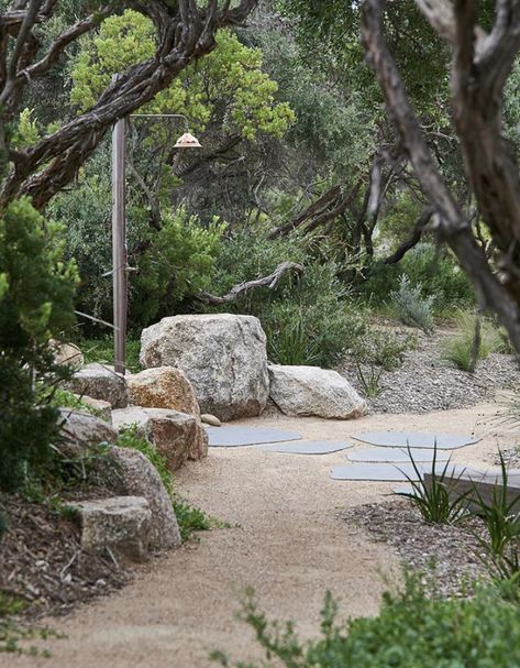 Boulder Garden, Backyard Garden Beds, Naturalistic Garden, Native Gardens, Australian Native Garden, Pathway Landscaping, Lake Garden, North Garden, Landscaping With Boulders