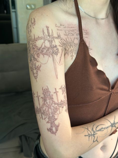 Aggrogoth Tattoo Arm, Green Colour Aesthetic, Secret History Tattoo, Aggrogoth Tattoo, Kpop Tattoo, Sigilism Tattoo, Colour Aesthetic, Stunning Tattoos, Sigil Tattoo