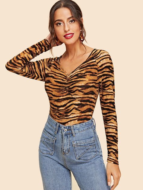 Tiger Pattern V Neck Tee -SheIn(Sheinside) Tiger Print Dress, Tiger Pattern, Bandage Dress Bodycon, Latest T Shirt, Scoop Neck Tee, Cool Hoodies, Women T Shirts, Tiger Print, Winter 2024