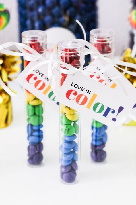 Pride Wedding Ideas, Wedding Cake Strain, Rainbow Wedding Theme, Creative Wedding Favors, Inexpensive Wedding Favors, Candy Wedding Favors, Lgbt Wedding, Diy Rainbow, Rainbow Wedding