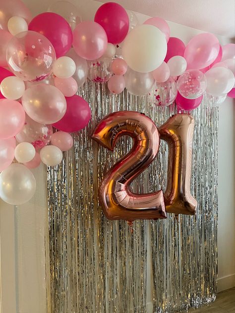 21st Birthday Pictures, 21st Birthday Themes, 21st Decorations, 21st Bday Ideas, Photo Opportunity, 21st Birthday Cakes, 21st Birthday Decorations, 27th Birthday, Backdrop Ideas