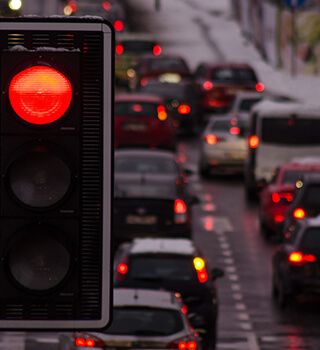 #CaseStudy : Smart City Traffic Control System Traffic Jam Aesthetic, Traffic Lights Aesthetic, Aesthetic Traffic, Traffic Aesthetic, Traffic Rules, Floyd County, City Traffic, Accidents Happen, Traffic Jam