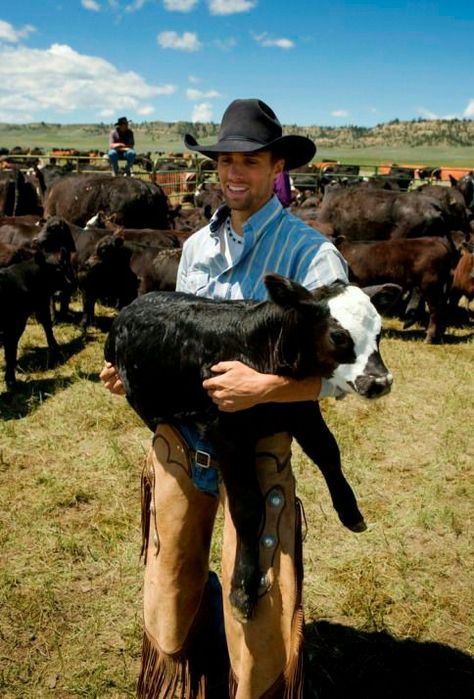 Ranch Life Real Cowboys, Cowboy Husband, Cowboys And Angels, Cowboy Life, Cow Boys, Ranch Hand, Real Cowboys, Into The West, Wilde Westen