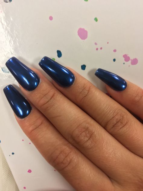 Black Nails With Blue Chrome, Nails Crome Blue, Crome Nails Navy Blue, Navy Crome Nails, Sapphire Chrome Nails, Dark Crome Nails, Dark Blue Metallic Nails, Midnight Blue Chrome Nails, Dark Blue Nails With Chrome