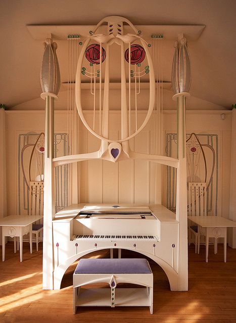 Mackintosh Furniture, Charles Mackintosh, Charles Rennie Mackintosh Designs, House For An Art Lover, Art Nouveau Arquitectura, Mackintosh Design, Art Nouveau Furniture, Charles Rennie Mackintosh, Rennie Mackintosh