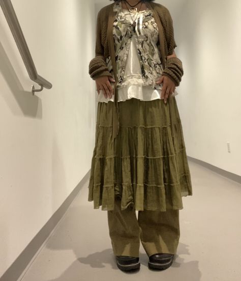 Modest Grunge, Maisie Core, November Aesthetic, Thrift Board, Grunge Fits, Random Outfits, Mori Fashion, Modest Outfit, Mori Kei