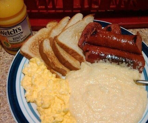 Grits And Sausage, Texas Pete, Spicy Cheese, Cheese Grits, Colby Jack, Colby Jack Cheese, Food Goals, Smoked Sausage, Cheese Eggs