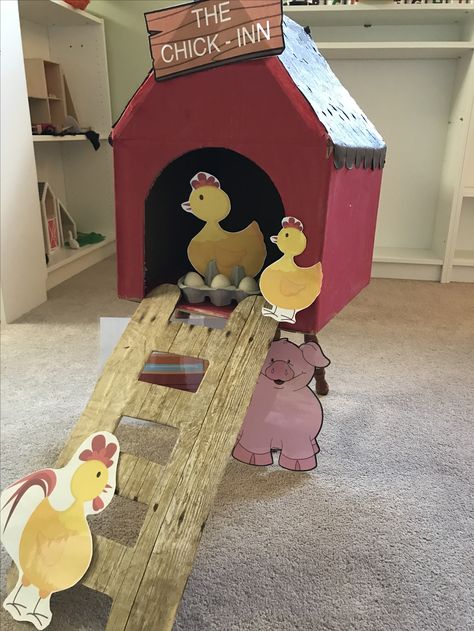 The chicken coop at Tykes N Tots Dayhome Preschool Chicken Coop, Chicken Coop Craft, Cardboard Chicken Coop, Animal Art Activities, Farm Animal Art, Farm Theme Preschool, Farm Preschool, Farm Animals Birthday Party, Farm School